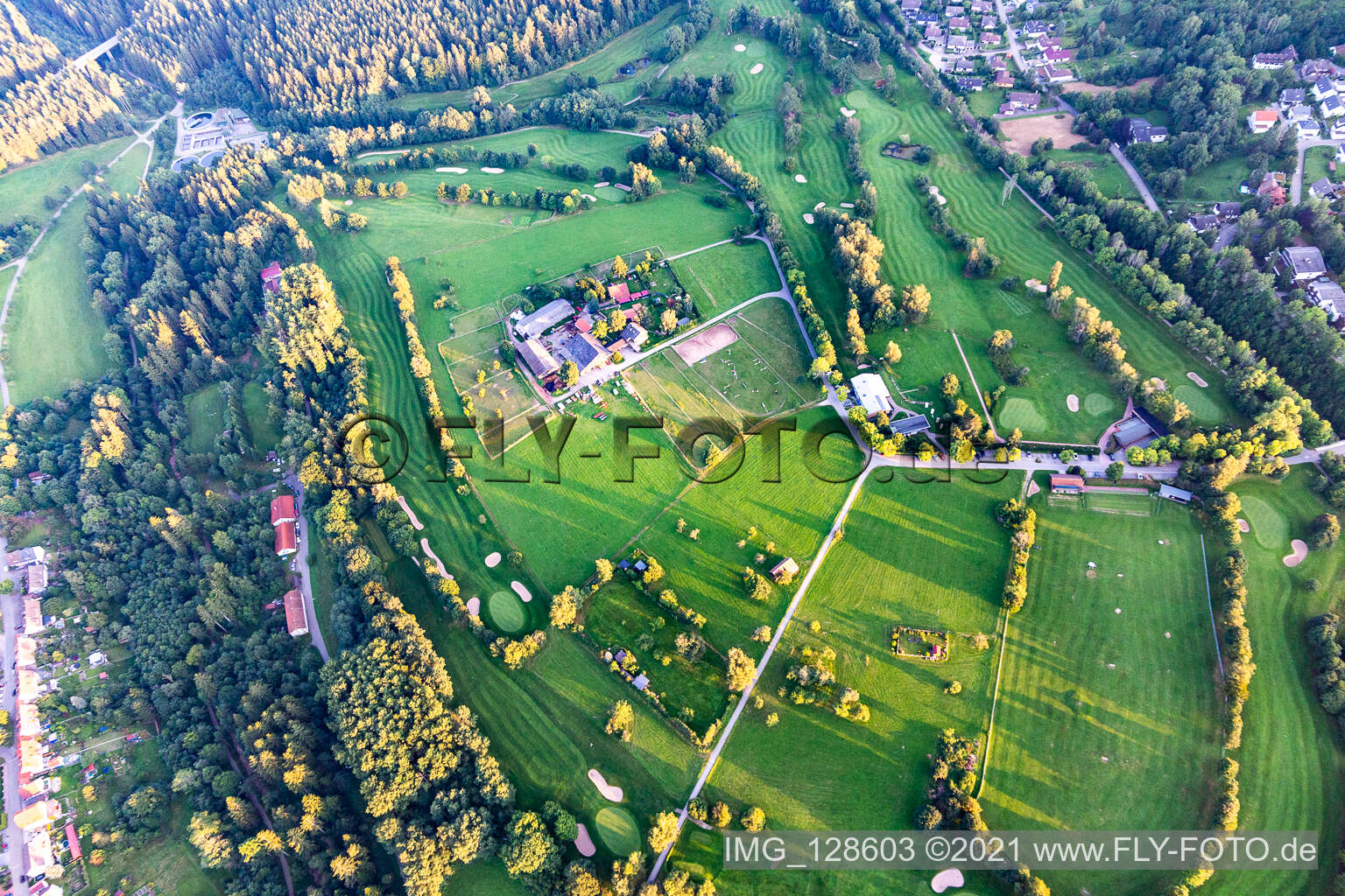 Vue aérienne de Club de golf Freudenstadt eV, Wellerhof Thomas Weller à Freudenstadt dans le département Bade-Wurtemberg, Allemagne