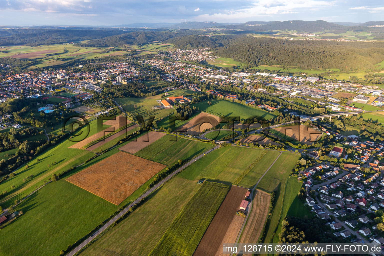 Vue aérienne de Administration successorale du Hofgut St. Leonhard à Rottweil dans le département Bade-Wurtemberg, Allemagne