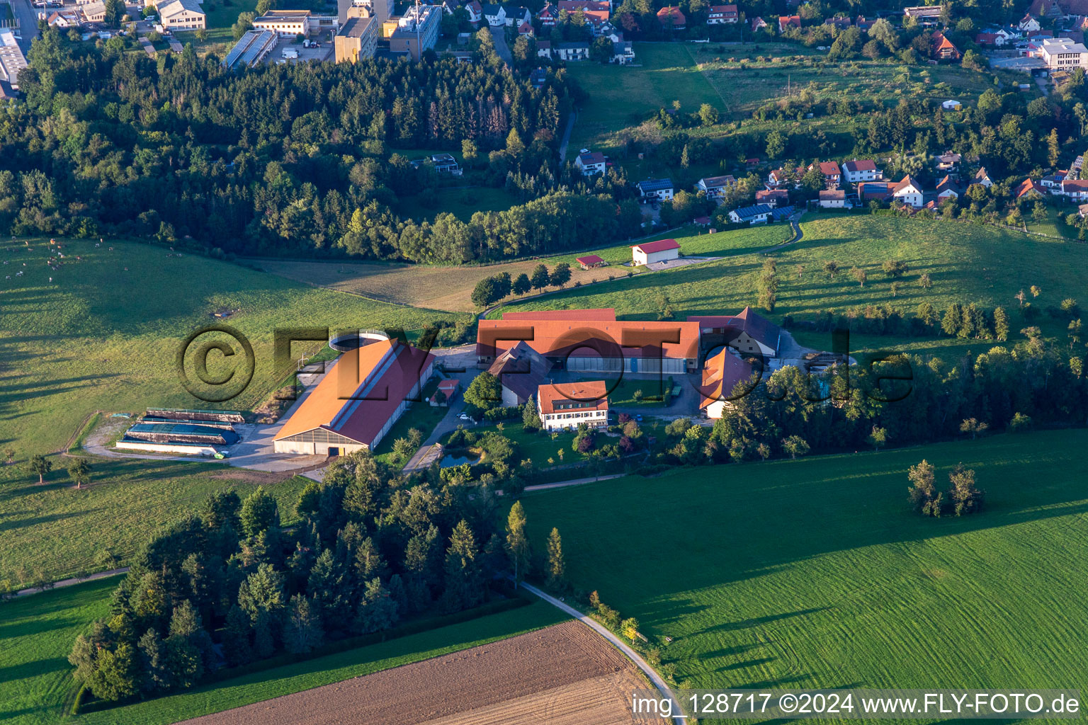 Vue aérienne de Administration successorale du Hofgut St. Leonhard à Rottweil dans le département Bade-Wurtemberg, Allemagne