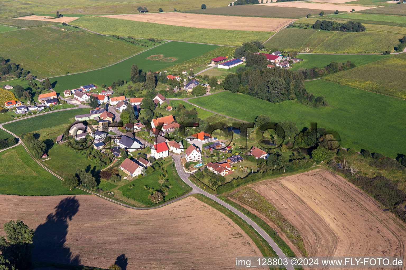 Vue aérienne de Quartier Aderzhofen in Uttenweiler dans le département Bade-Wurtemberg, Allemagne