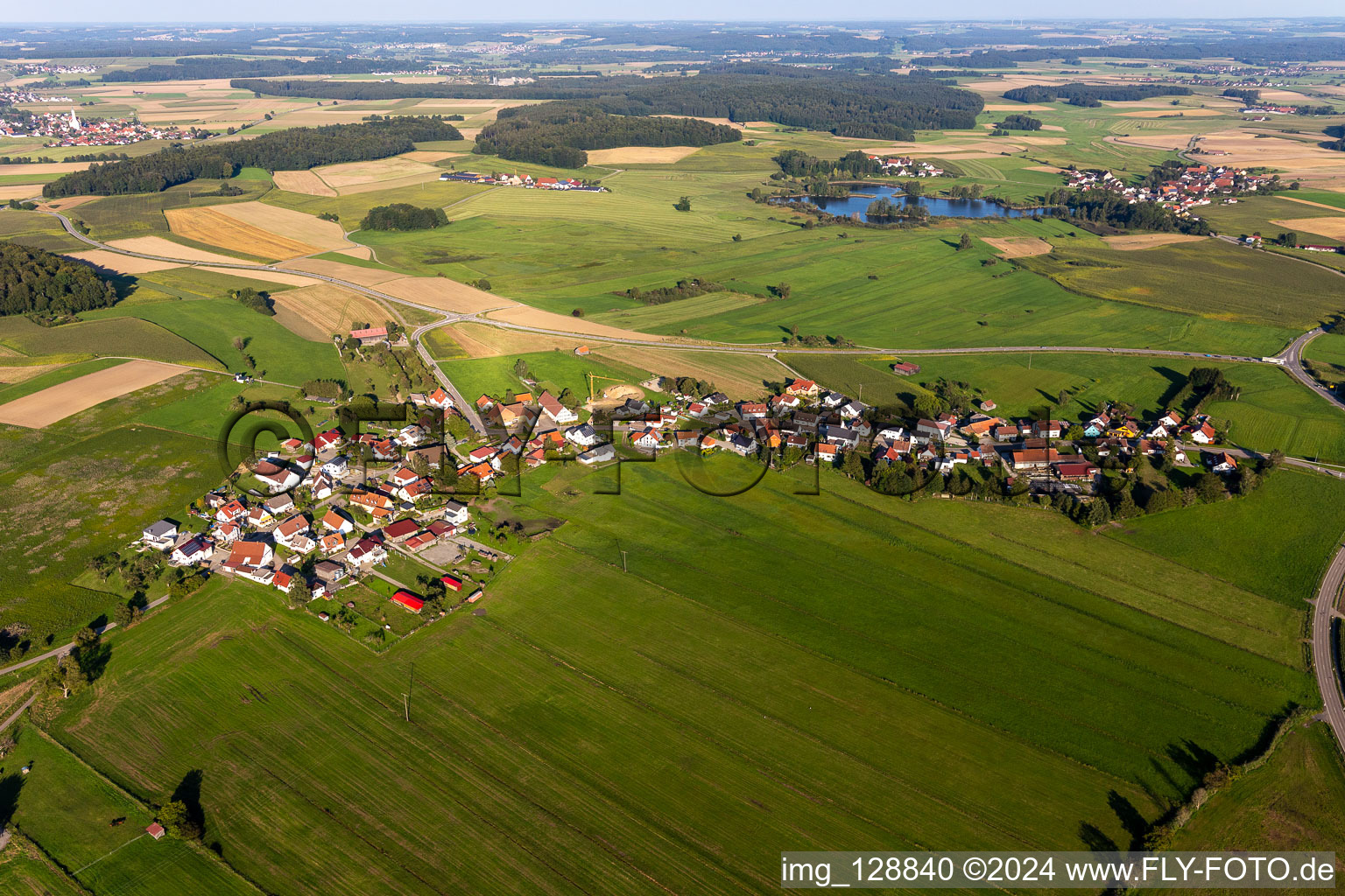 Vue aérienne de Quartier Kleinwinnaden in Bad Schussenried dans le département Bade-Wurtemberg, Allemagne