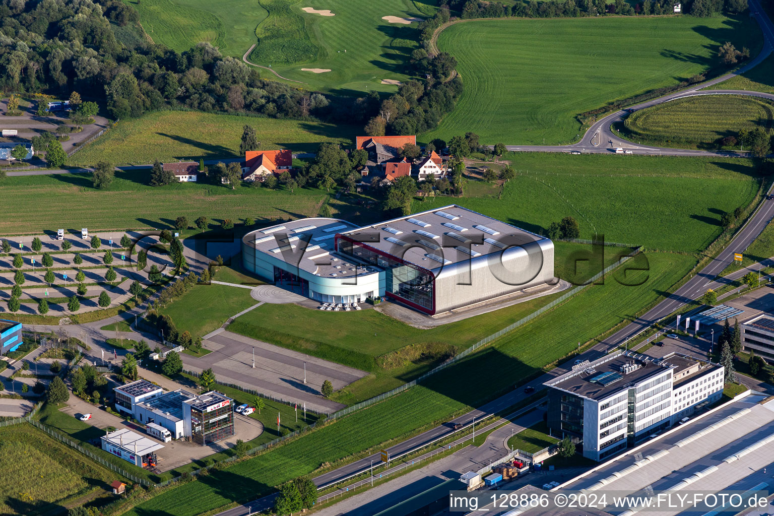 Vue aérienne de Musée Erwin Hymer à le quartier Hopfenweiler in Bad Waldsee dans le département Bade-Wurtemberg, Allemagne