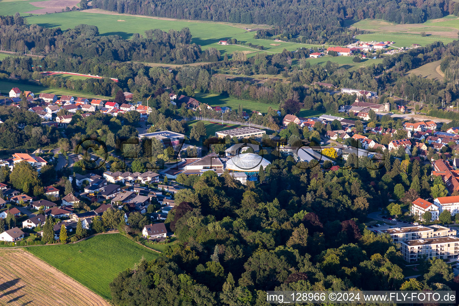 Vue aérienne de Schwaben-Therme, hôtel thermal Aulendorf à Aulendorf dans le département Bade-Wurtemberg, Allemagne