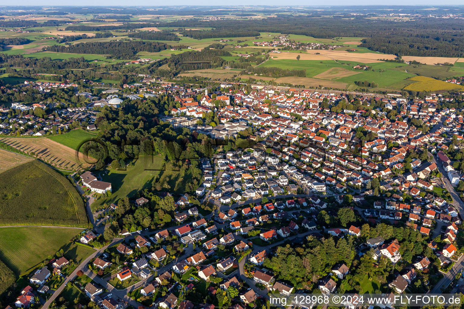 Vue aérienne de Du sud-ouest à Aulendorf dans le département Bade-Wurtemberg, Allemagne