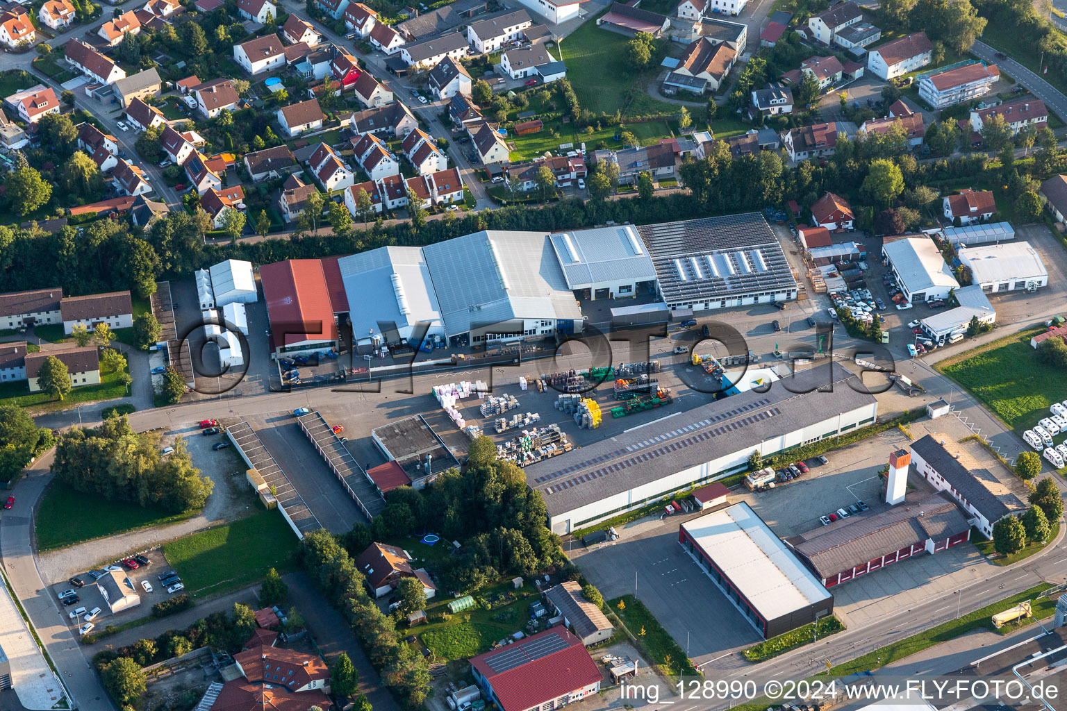 Vue aérienne de Zone commerciale et création d'entreprise avec Alu-Line Metallbedarfsgesellschaft mbH à Bad Saulgau dans le département Bade-Wurtemberg, Allemagne