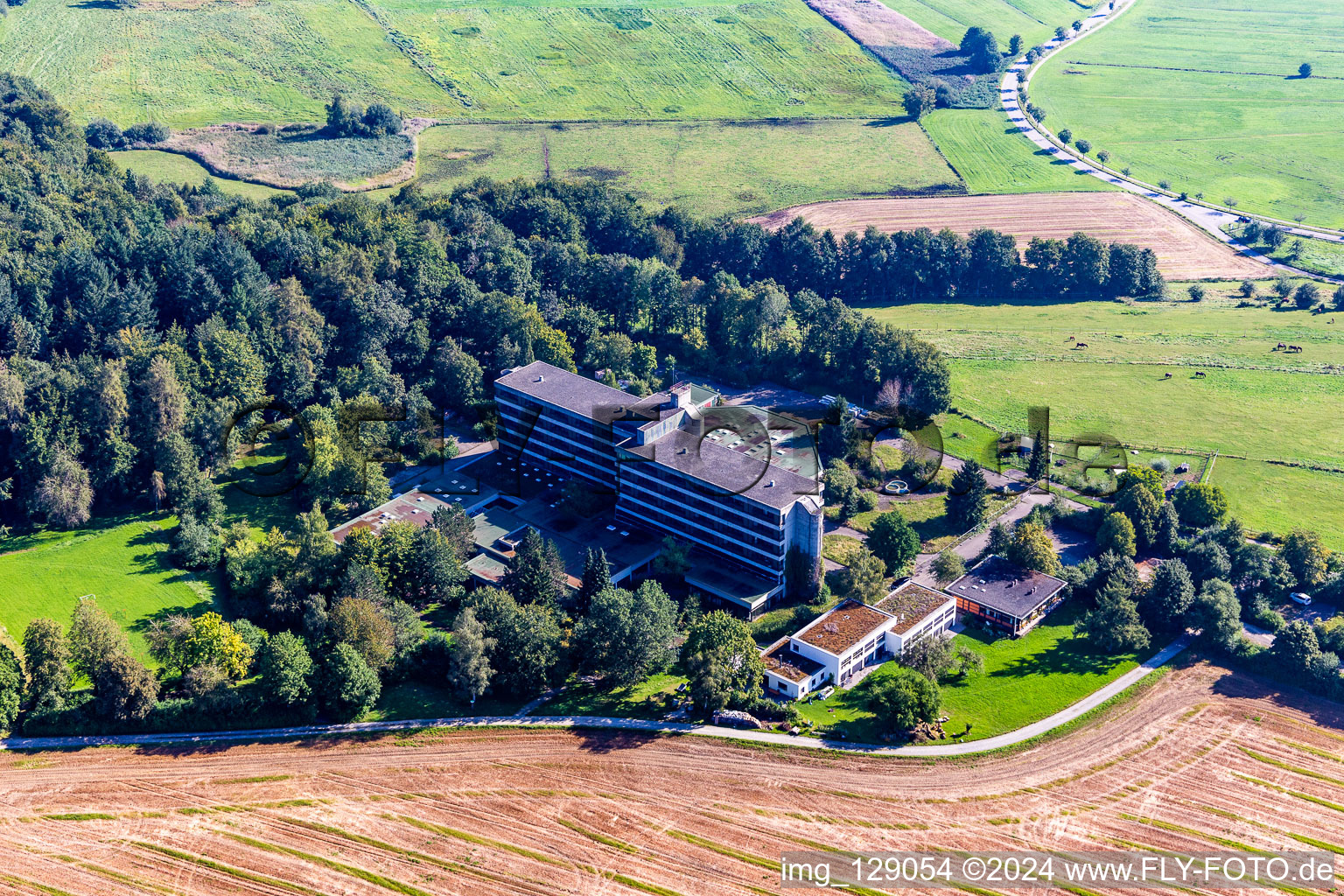 Vue aérienne de Clinique forestière à le quartier Zellerhof in Bad Schussenried dans le département Bade-Wurtemberg, Allemagne