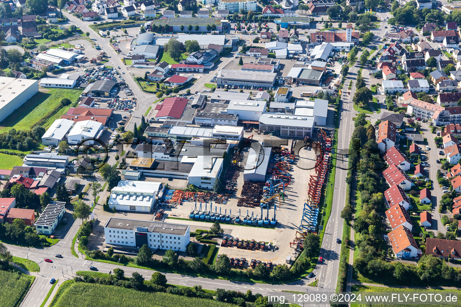 Vue aérienne de Concessionnaire de machines de construction Kiesel GmbH à le quartier Annaberg in Baienfurt dans le département Bade-Wurtemberg, Allemagne