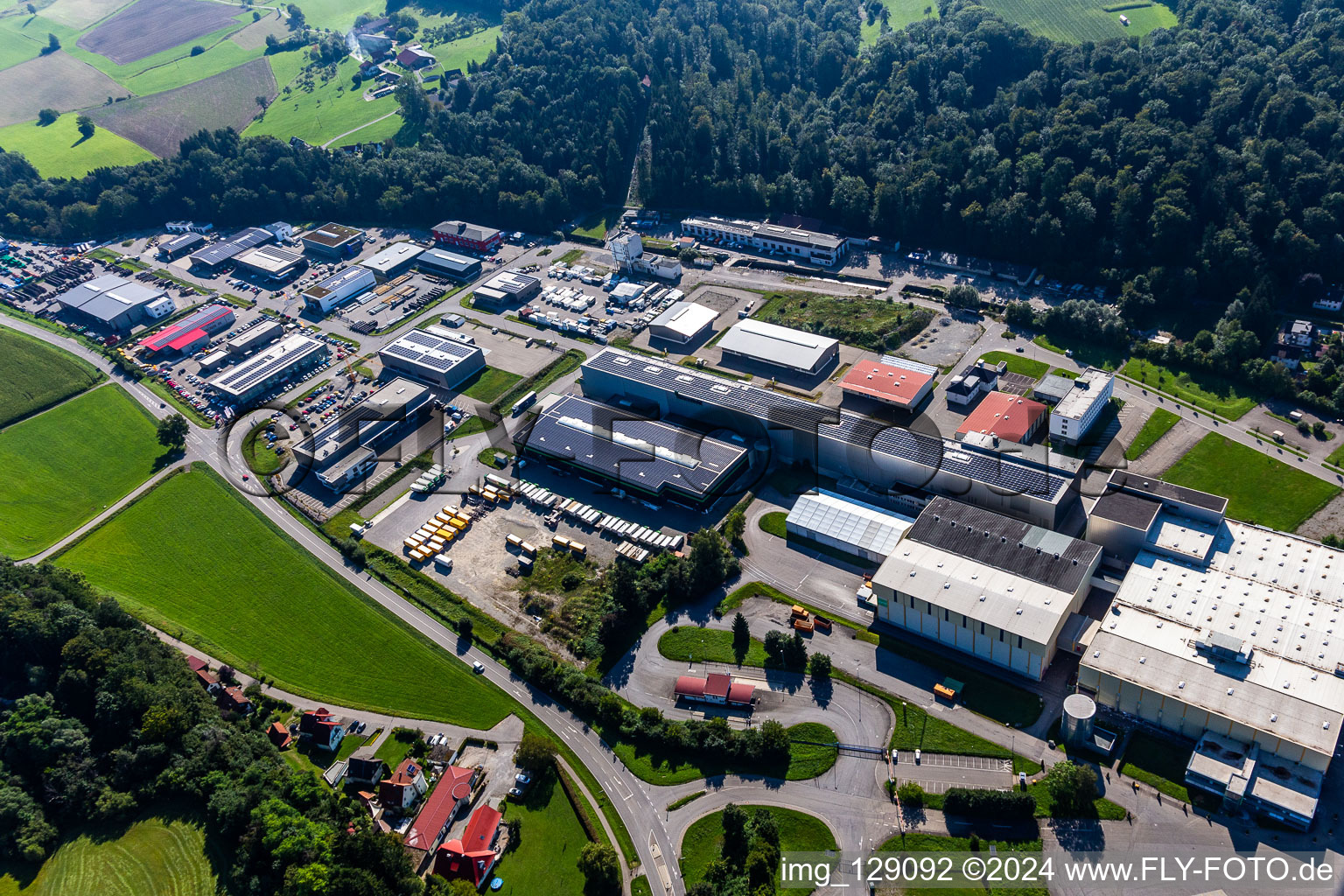 Vue aérienne de Locaux de l'usine "Atelier de bois Franz Habisreutinger à le quartier Annaberg in Baienfurt dans le département Bade-Wurtemberg, Allemagne