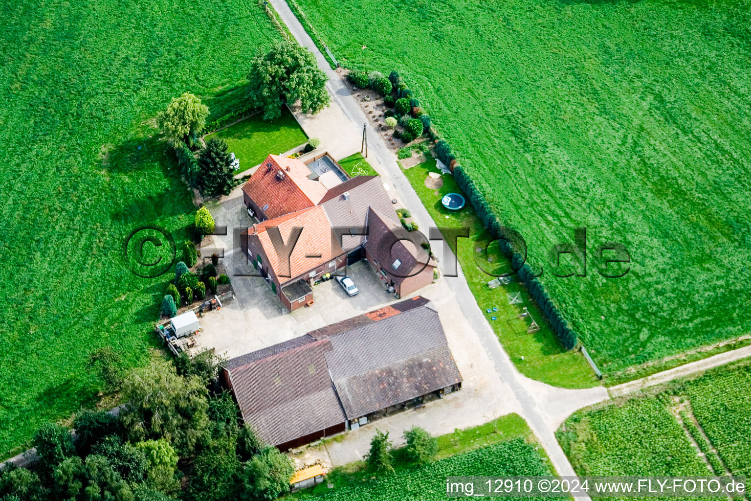 Entre Kerken et Limbourg à Kerken dans le département Rhénanie du Nord-Westphalie, Allemagne vue d'en haut