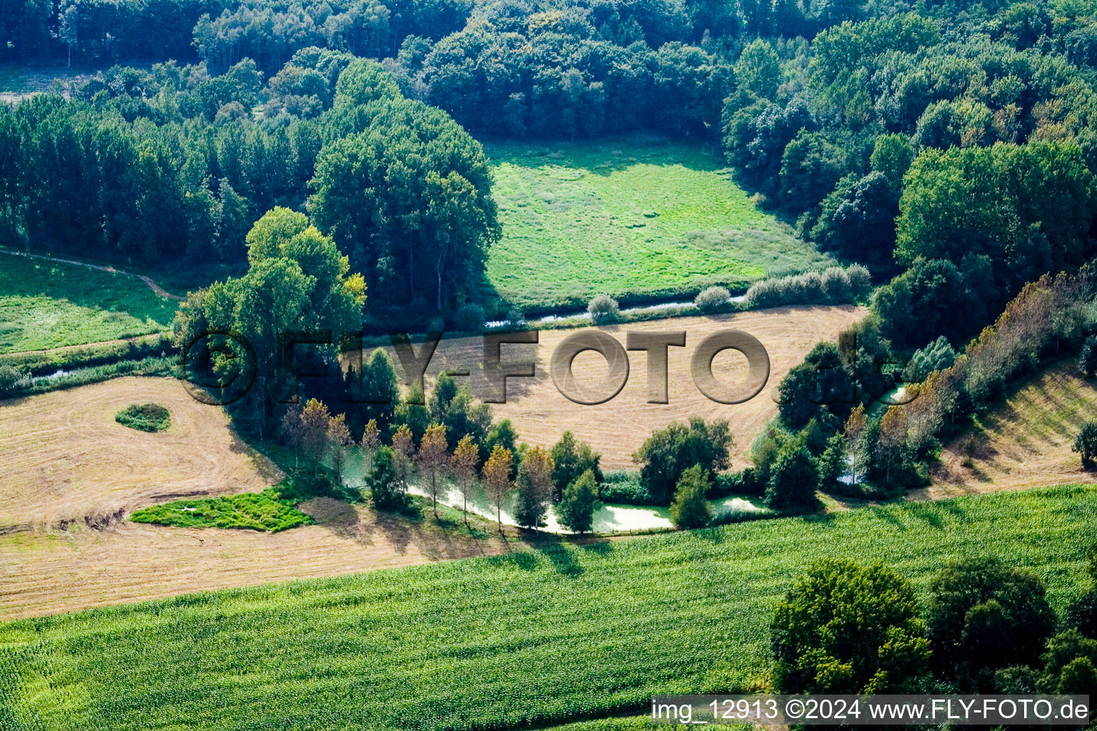 Entre Kerken et Limbourg à Kerken dans le département Rhénanie du Nord-Westphalie, Allemagne vue du ciel