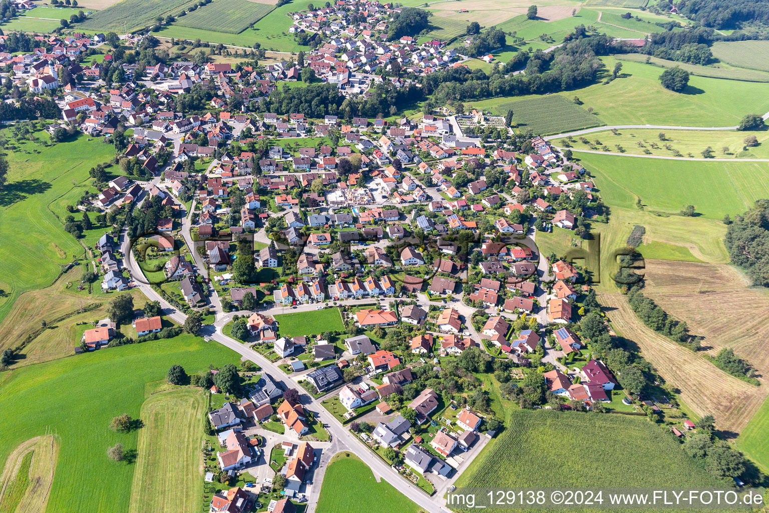 Vue aérienne de Quartier Oberstocken in Bergatreute dans le département Bade-Wurtemberg, Allemagne