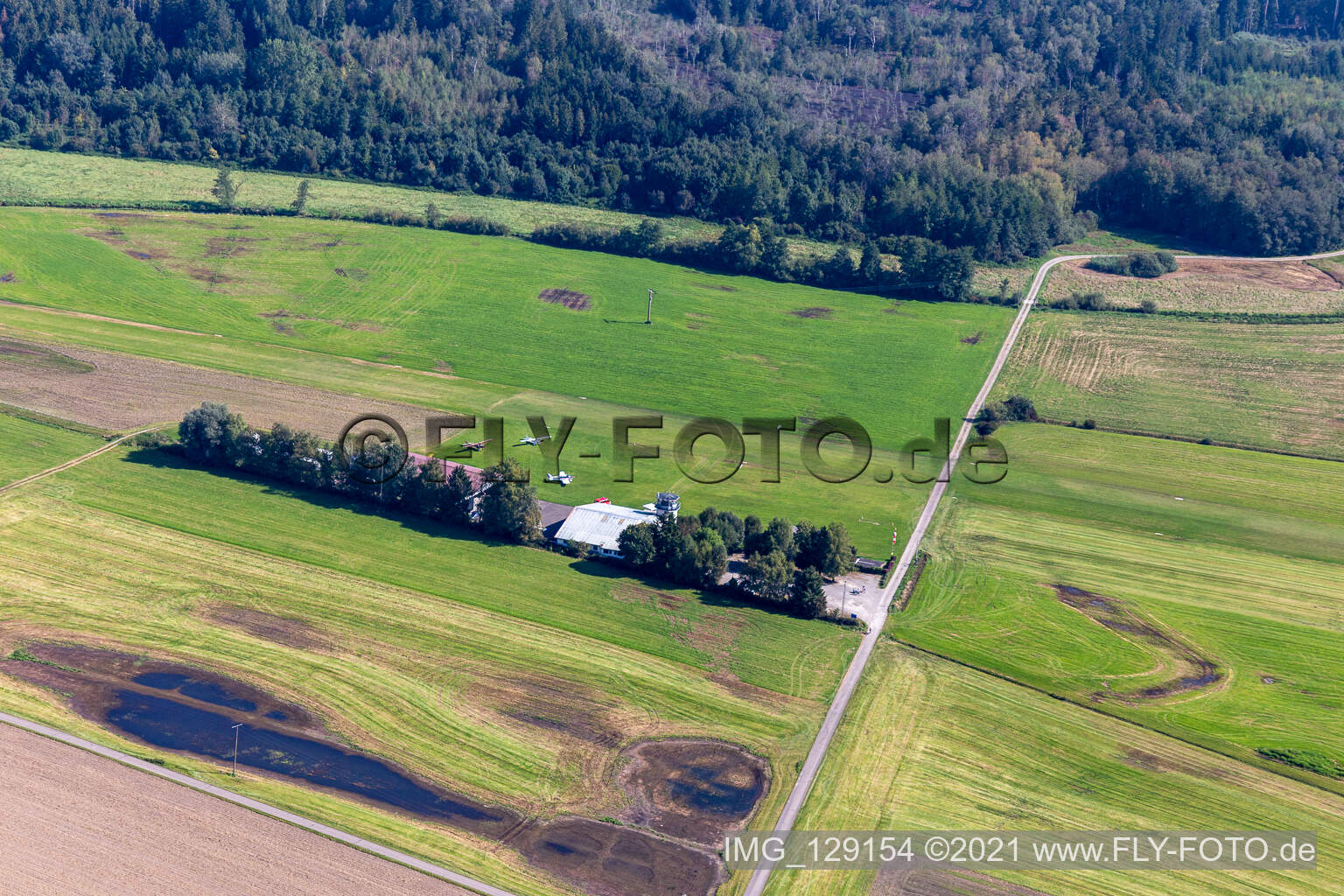 Vue aérienne de Aéroport Reute à le quartier Reute in Bad Waldsee dans le département Bade-Wurtemberg, Allemagne