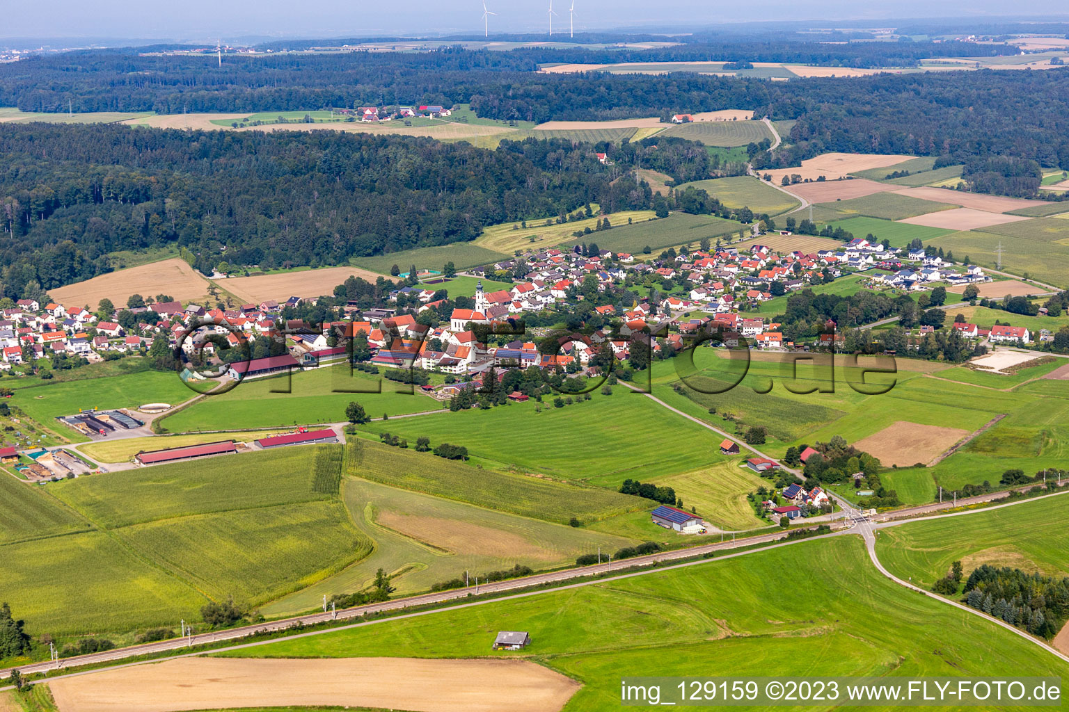 Vue aérienne de De l'est à le quartier Otterswang in Bad Schussenried dans le département Bade-Wurtemberg, Allemagne