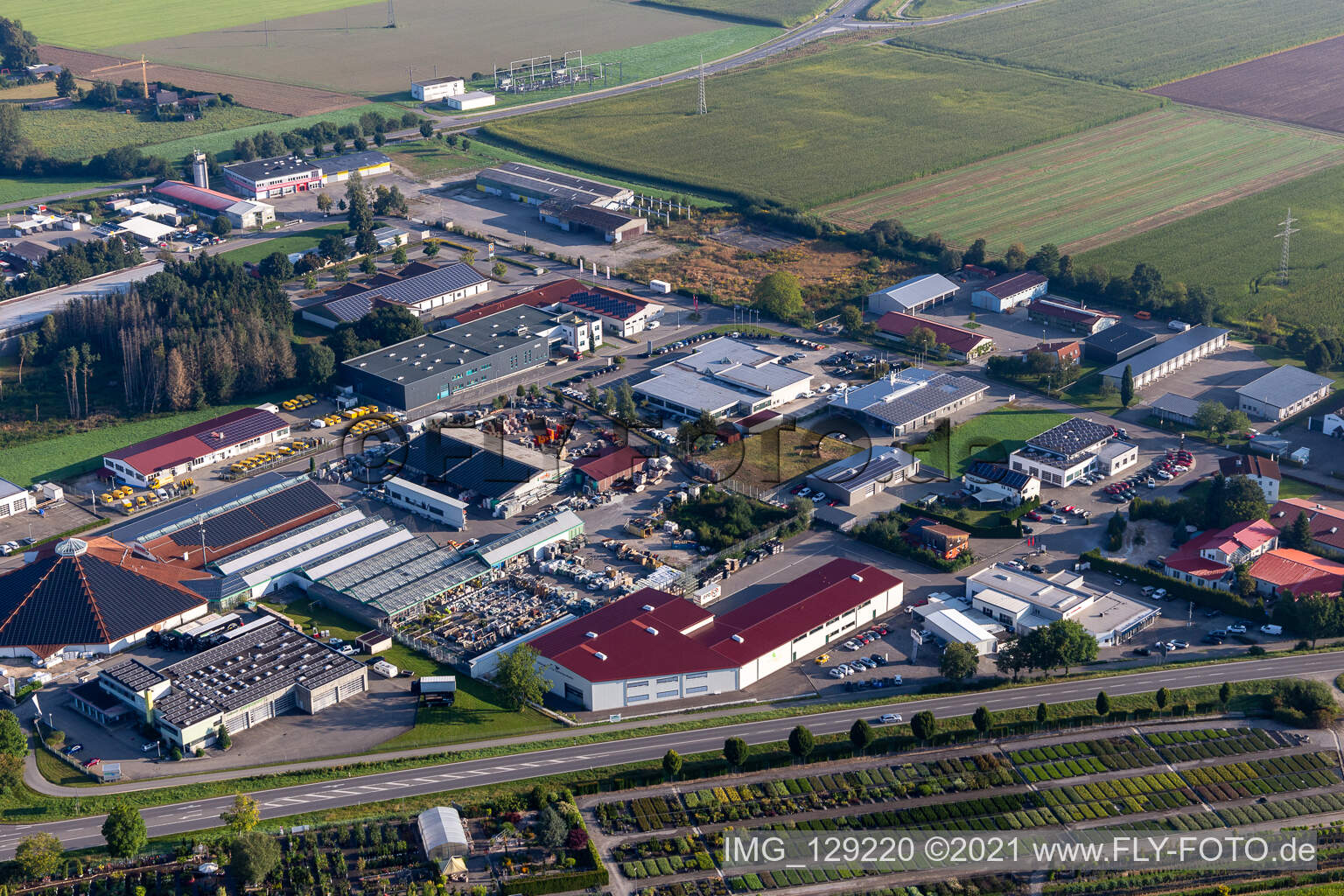 Vue aérienne de Zone commerciale et implantation d'entreprise à Riedlingen dans le département Bade-Wurtemberg, Allemagne
