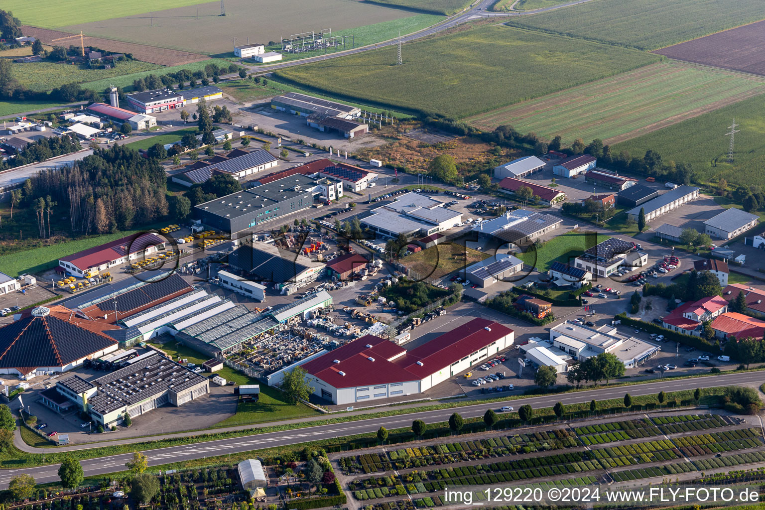 Vue aérienne de Zone commerciale et implantation d'entreprise à le quartier Eichenau in Riedlingen dans le département Bade-Wurtemberg, Allemagne