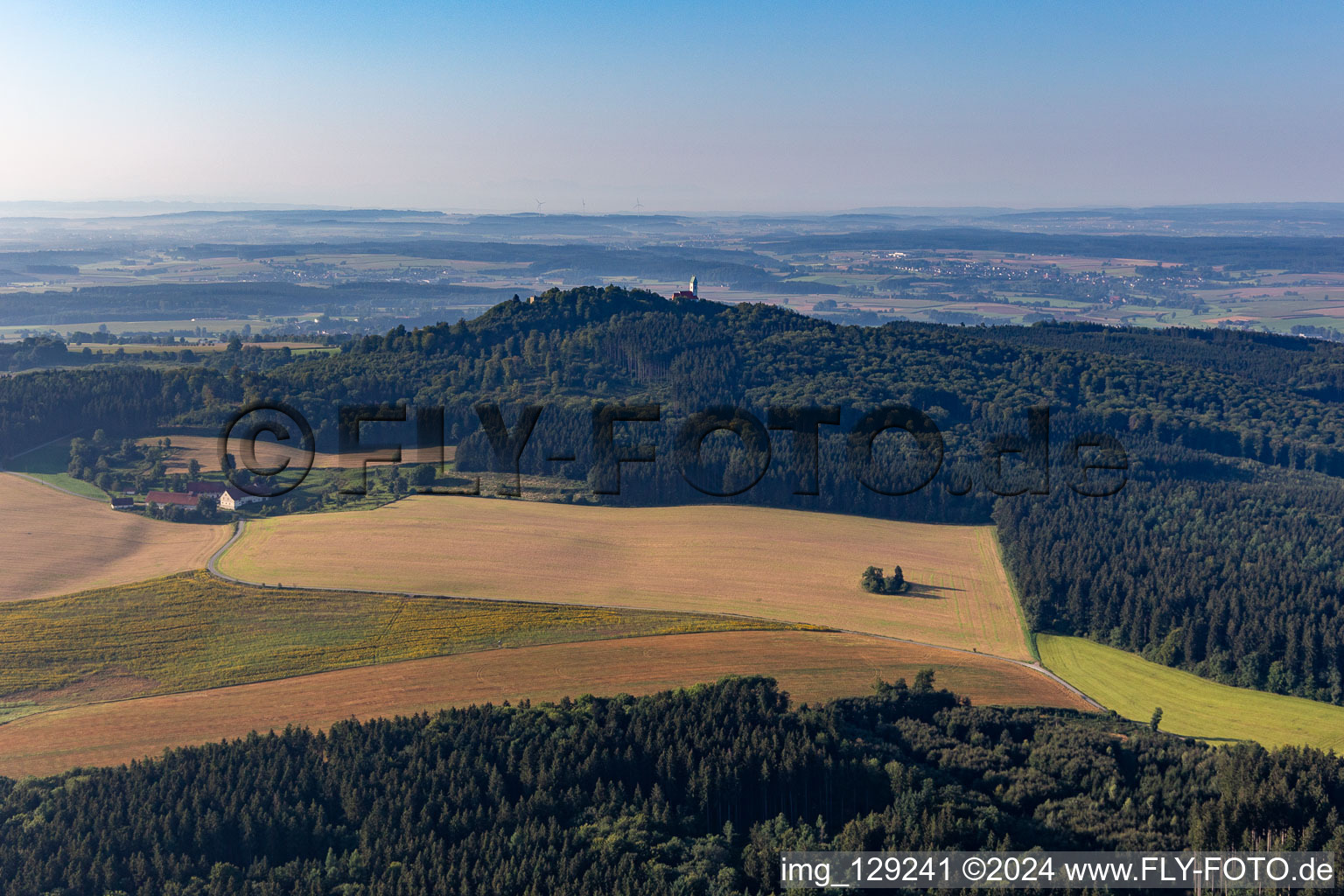 Vue aérienne de Les bus à le quartier Aderzhofen in Uttenweiler dans le département Bade-Wurtemberg, Allemagne