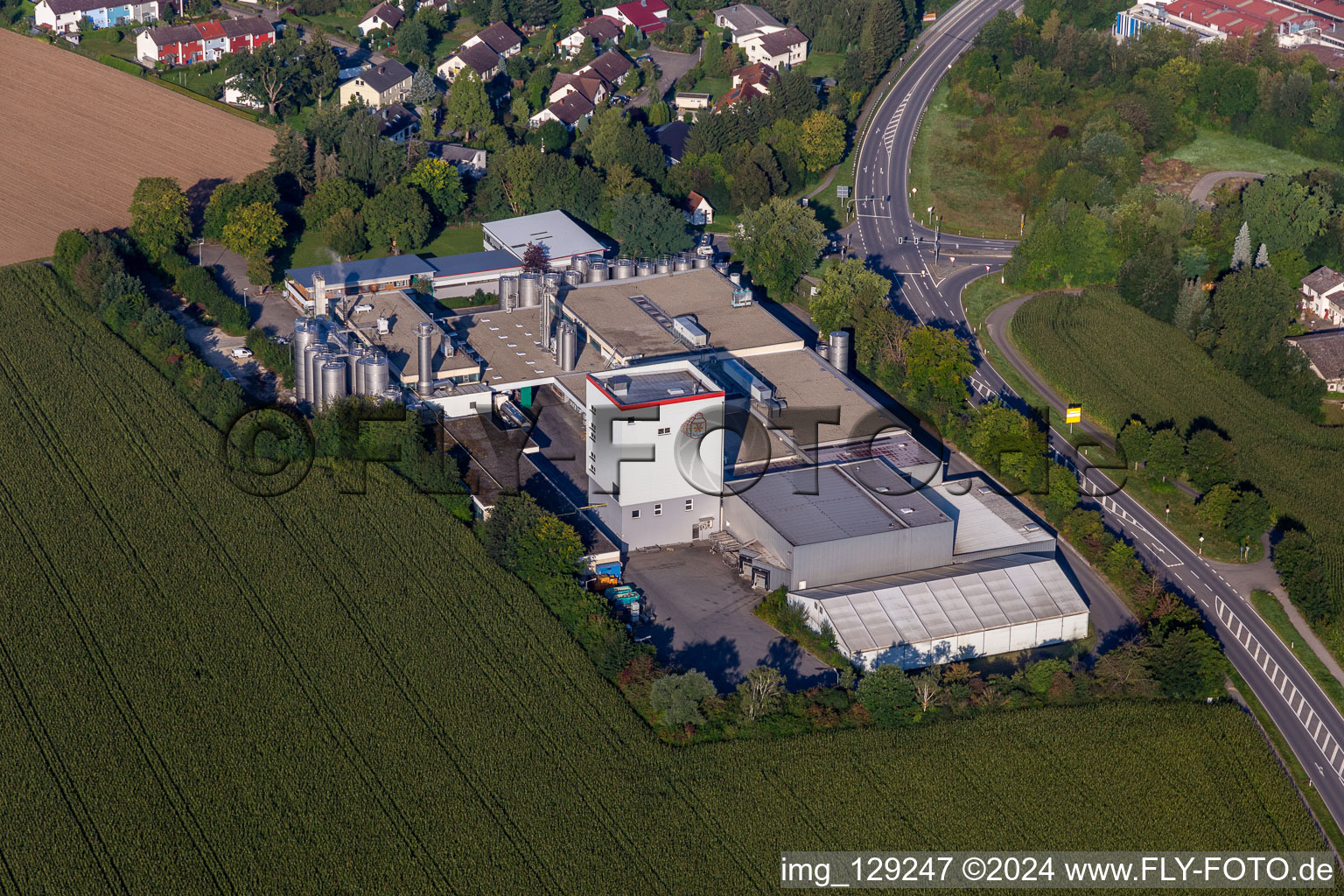 Vue aérienne de Locaux d'usine de la laiterie Dairyfood GmbH à Riedlingen dans le département Bade-Wurtemberg, Allemagne