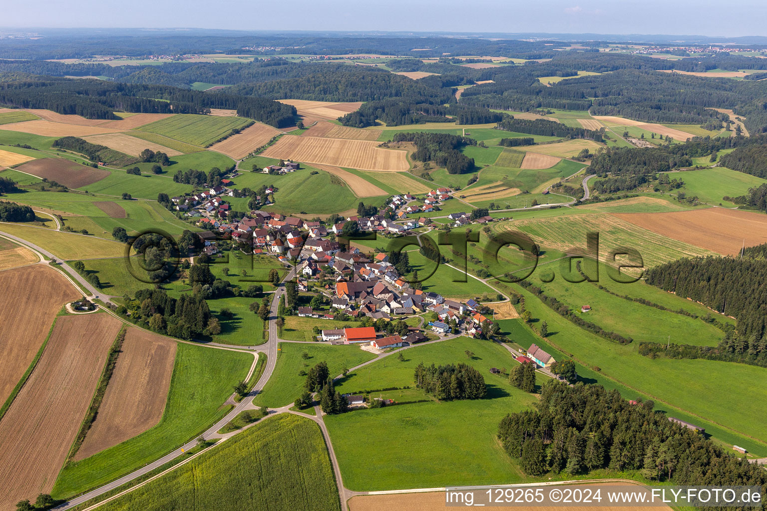 Vue aérienne de Quartier Friedingen in Langenenslingen dans le département Bade-Wurtemberg, Allemagne