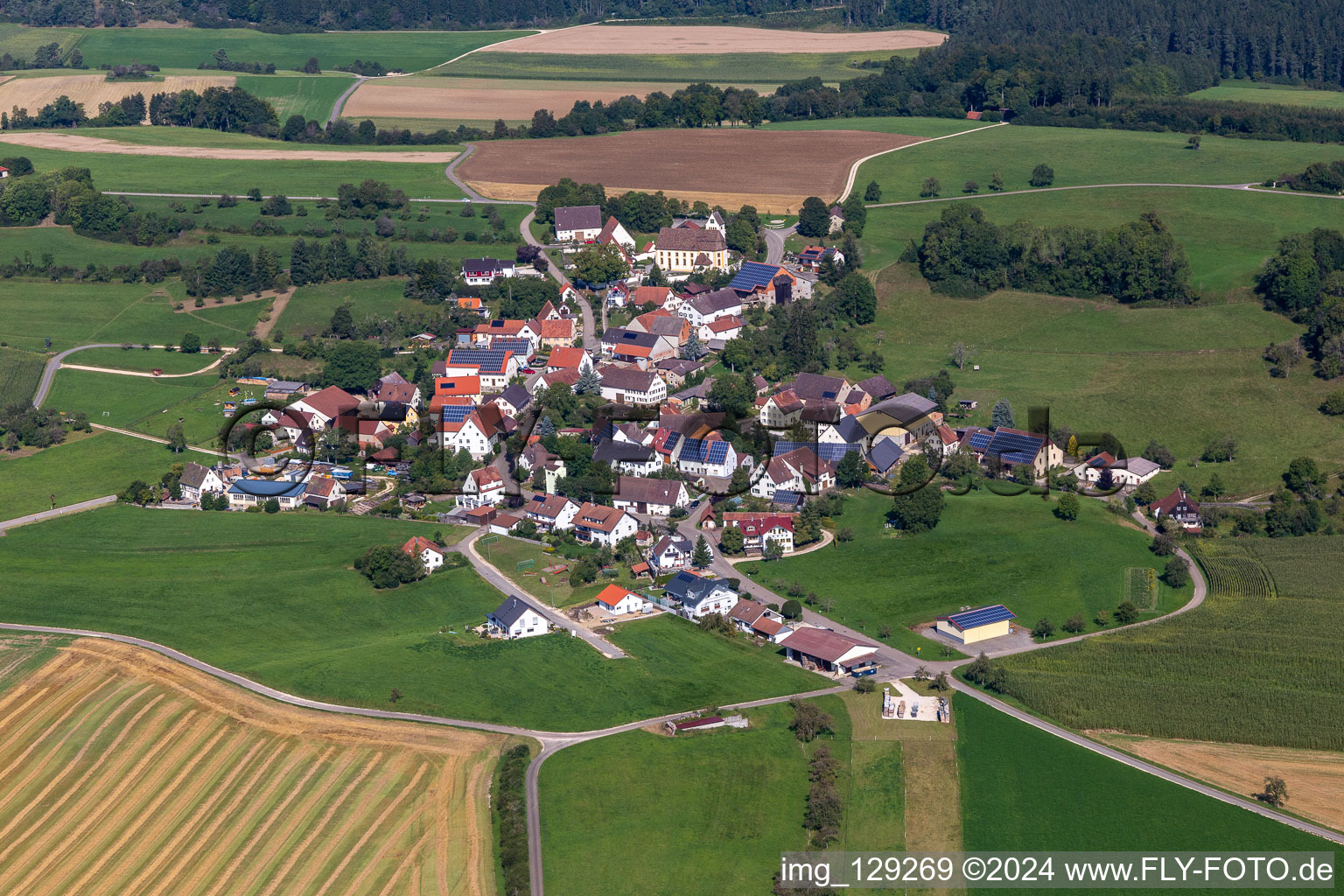 Vue aérienne de Quartier Dürrenwaldstetten in Langenenslingen dans le département Bade-Wurtemberg, Allemagne