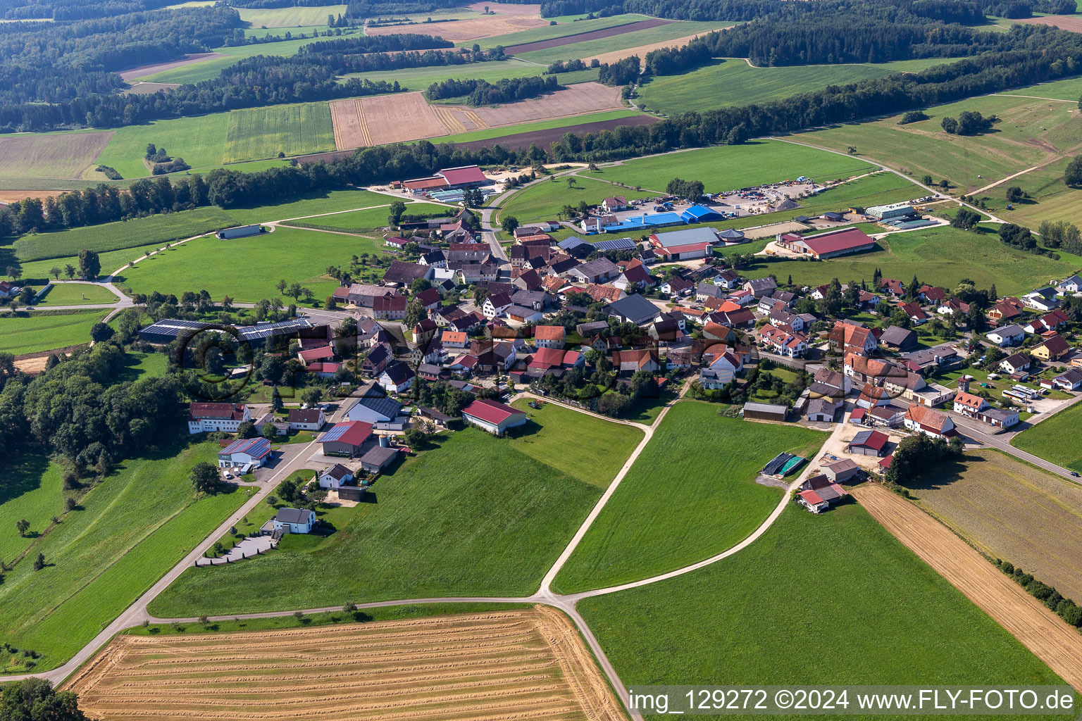 Vue aérienne de Quartier Ittenhausen in Langenenslingen dans le département Bade-Wurtemberg, Allemagne