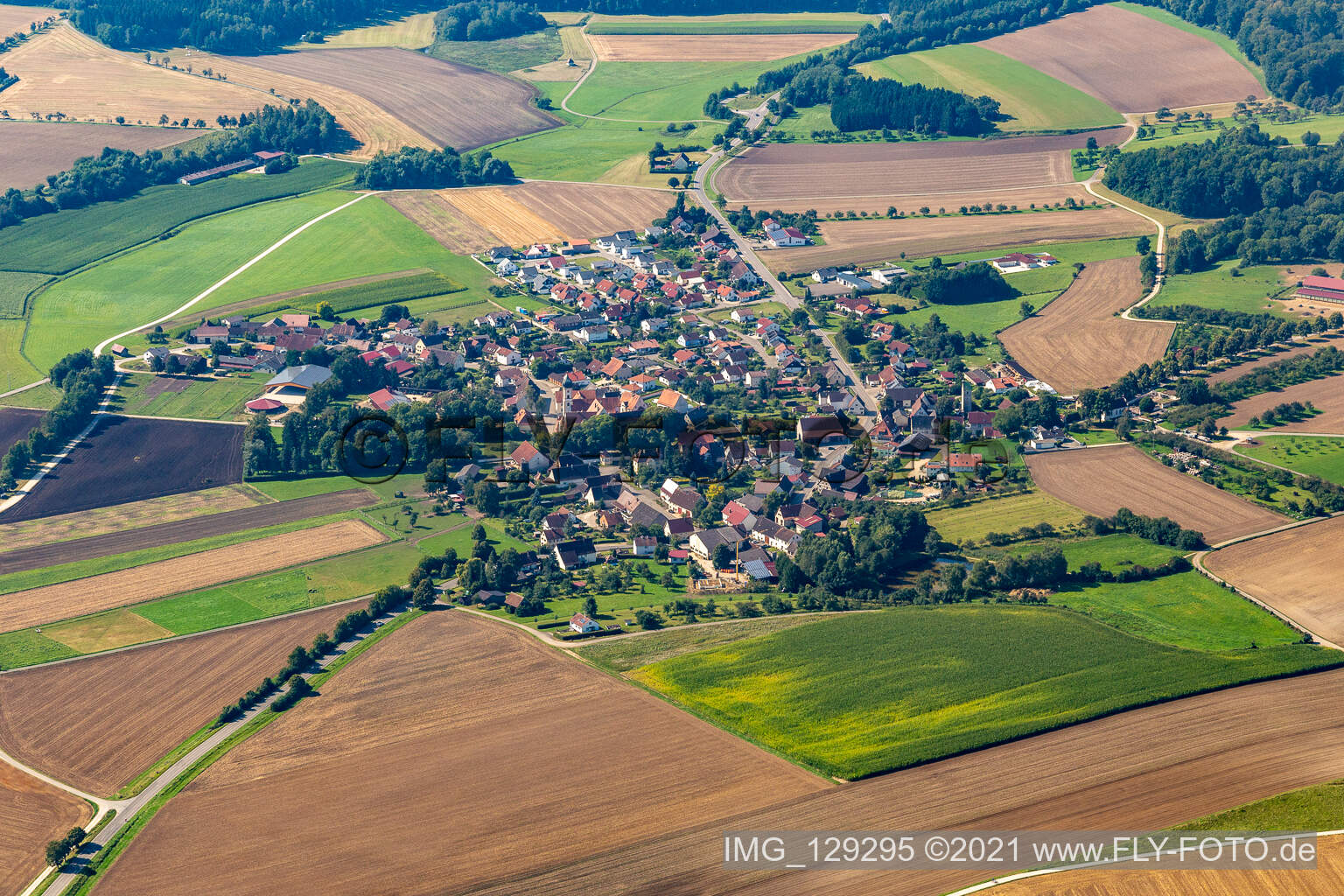 Enregistrement par drone de Langenenslingen dans le département Bade-Wurtemberg, Allemagne