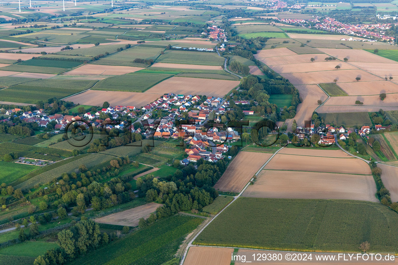 Quartier Kleinsteinfeld in Niederotterbach dans le département Rhénanie-Palatinat, Allemagne vue du ciel