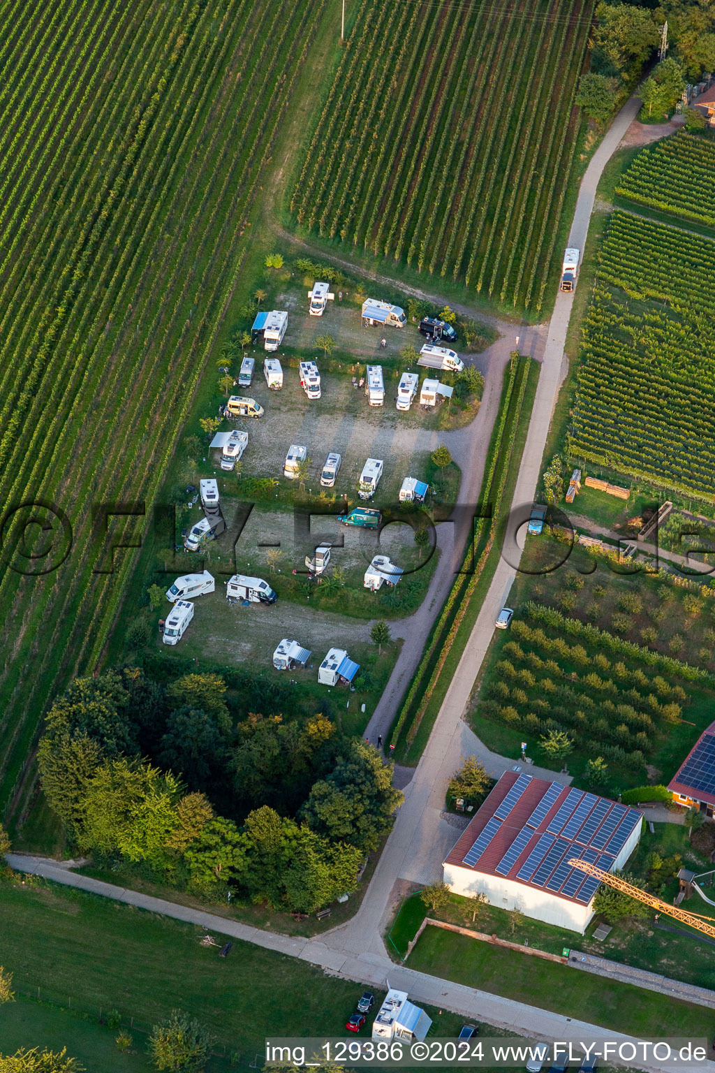 Stationnement camping-car à Dierbach dans le département Rhénanie-Palatinat, Allemagne d'en haut