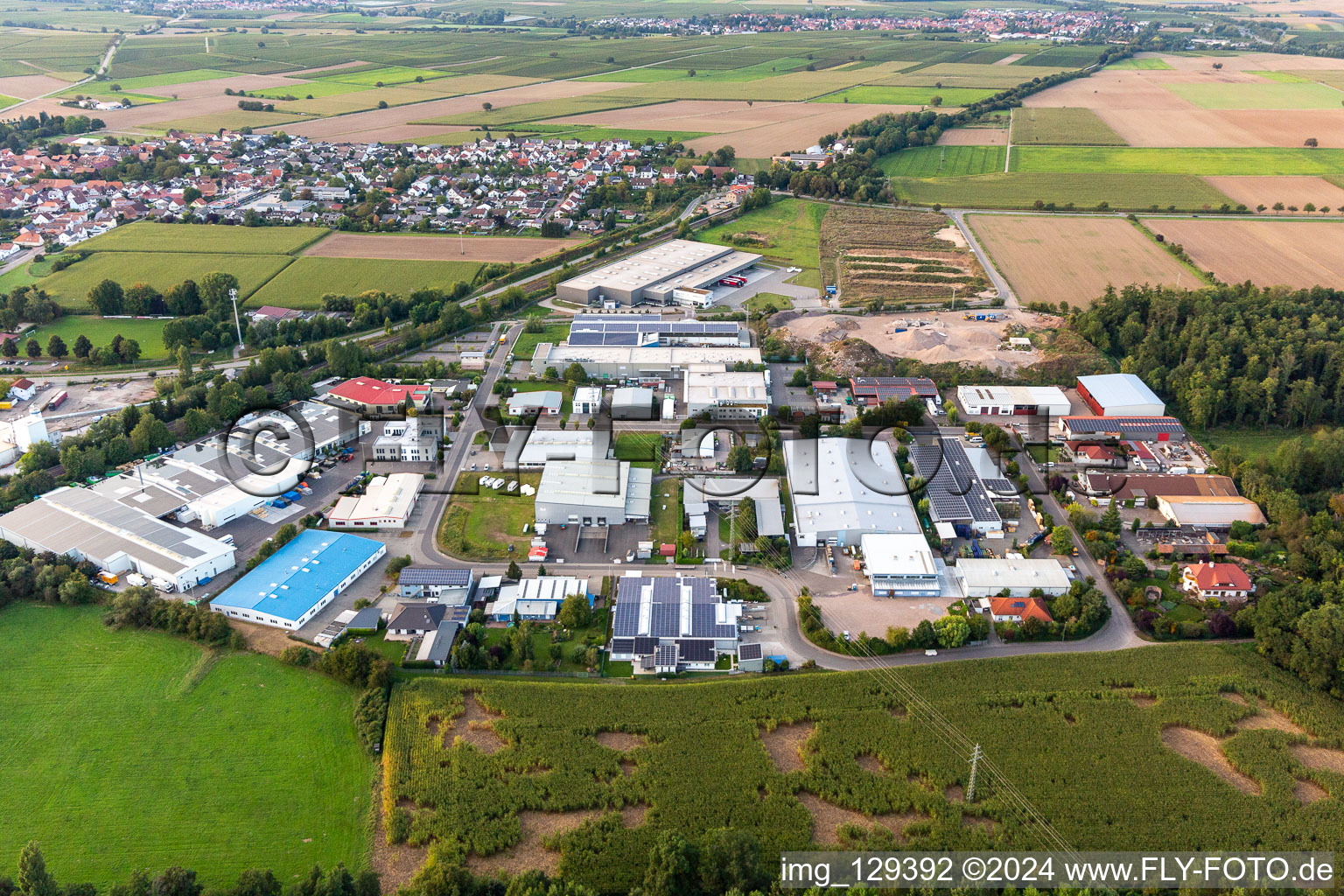 Vue oblique de Zone industrielle de Große Ahlmühle à Rohrbach dans le département Rhénanie-Palatinat, Allemagne