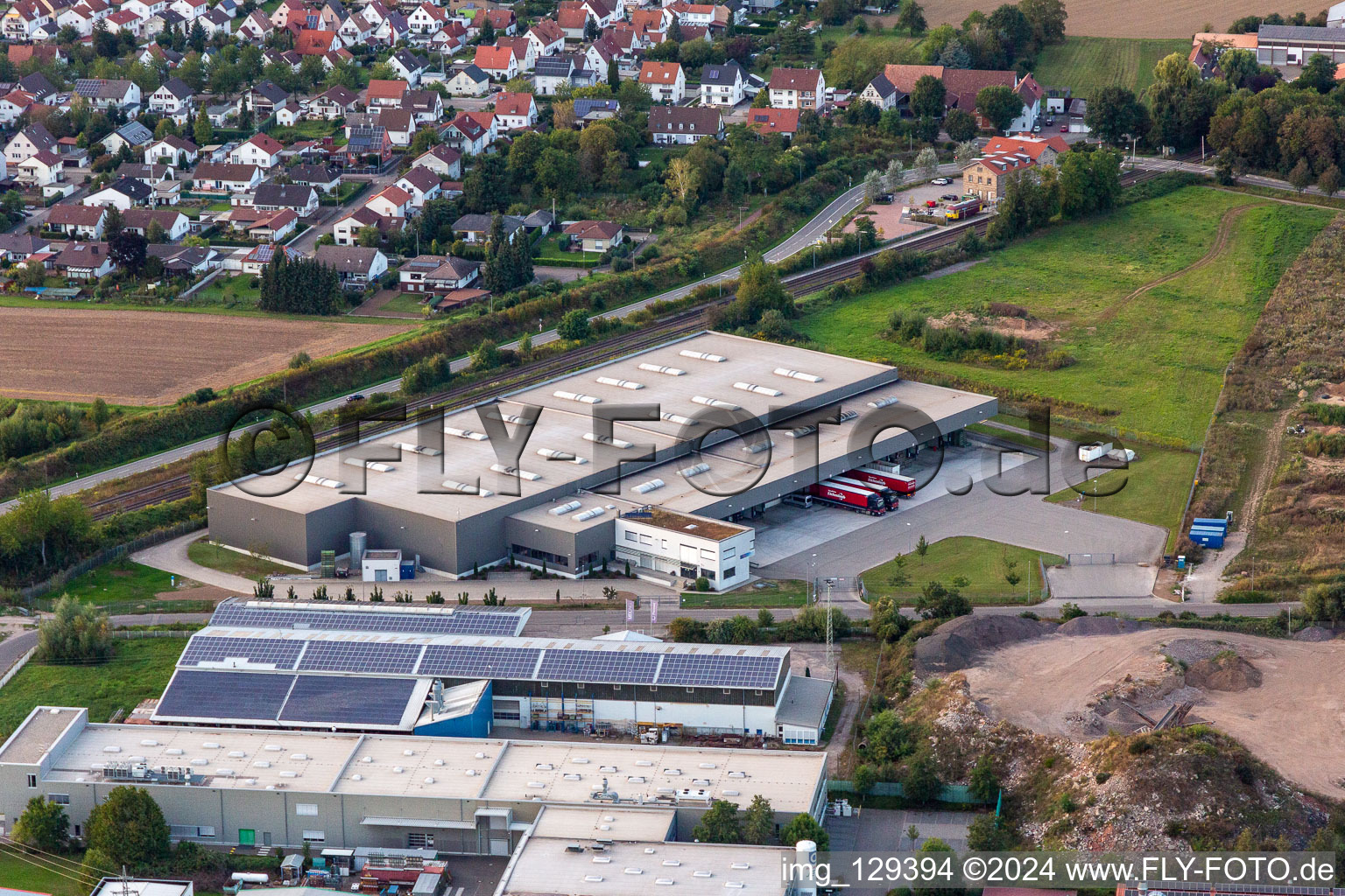 Vue aérienne de Eichenlaub Logistik GmbH à Rohrbach dans le département Rhénanie-Palatinat, Allemagne