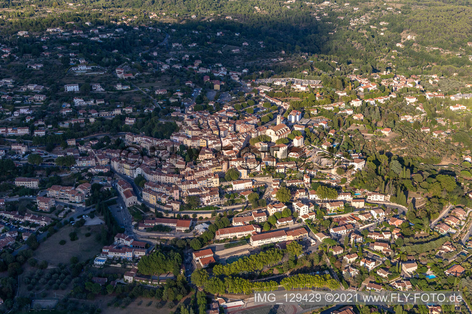 Photographie aérienne de Fayence dans le département Var, France