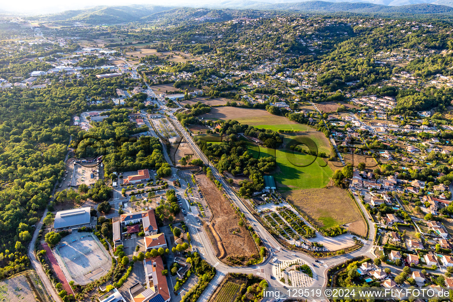 Image drone de Montauroux dans le département Var, France