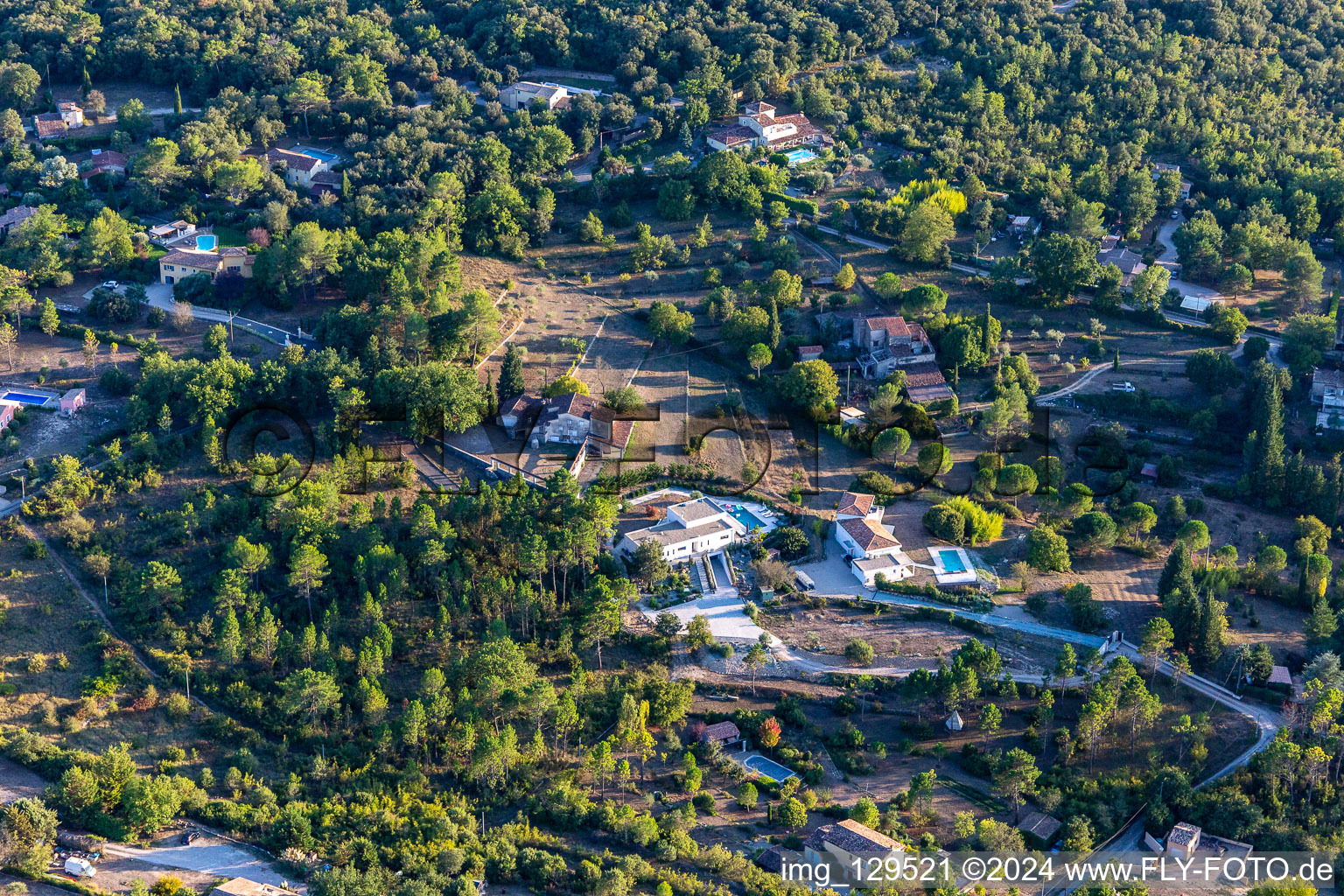 Montauroux dans le département Var, France du point de vue du drone