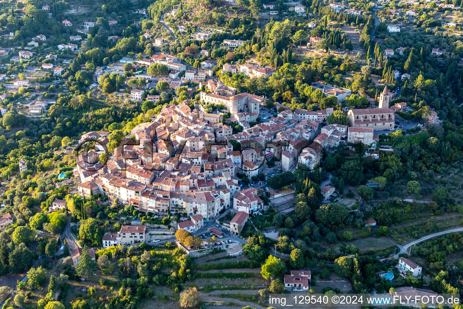 Callian dans le département Var, France du point de vue du drone