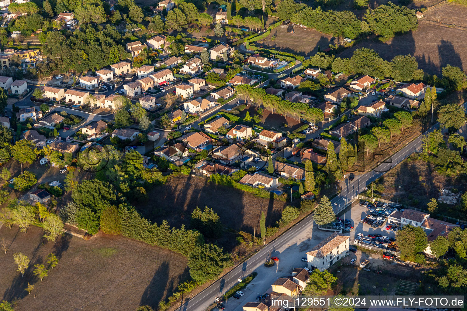 Enregistrement par drone de Montauroux dans le département Var, France