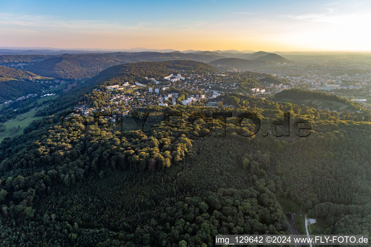 Vue aérienne de Les Clairs Soleils à Besançon dans le département Doubs, France