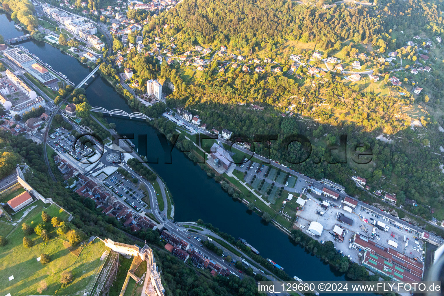 Vue aérienne de Salle de concert : La Rodia à le quartier Brégille in Besançon dans le département Doubs, France