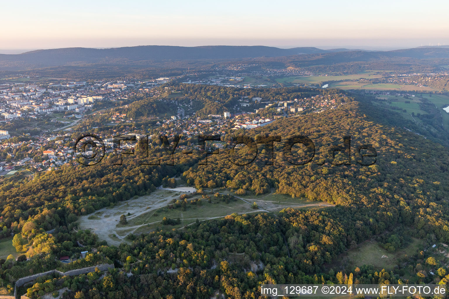 Vue aérienne de Grand Désert sur Bregille à le quartier Brégille in Besançon dans le département Doubs, France