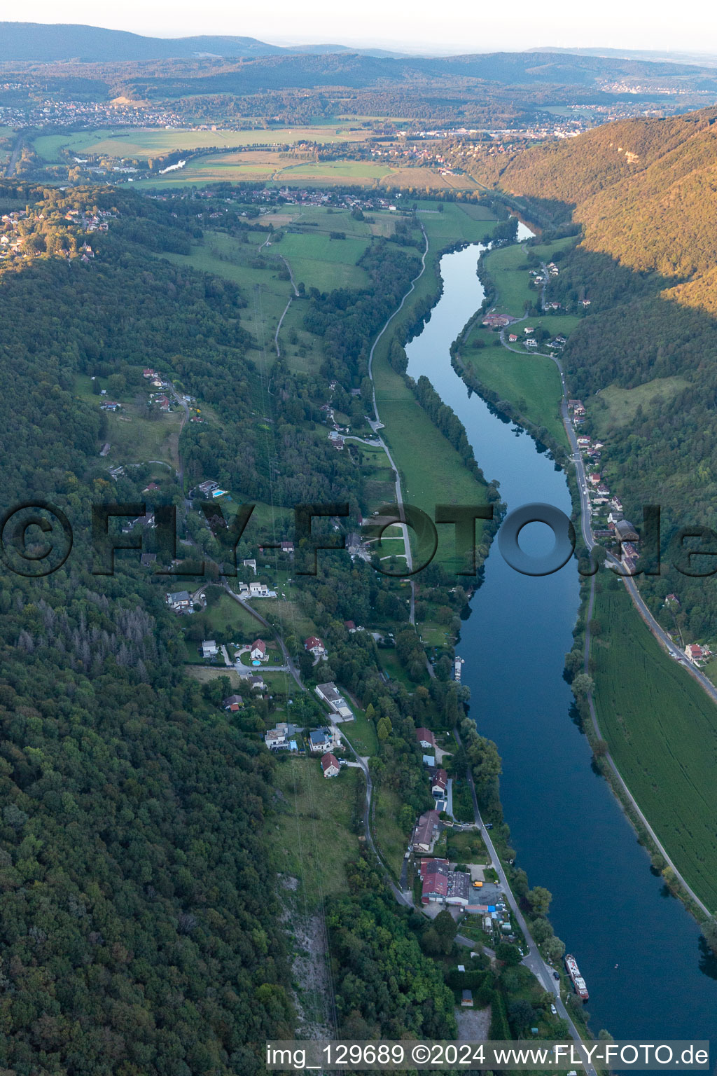 Vue aérienne de Doubs à Montfaucon dans le département Doubs, France