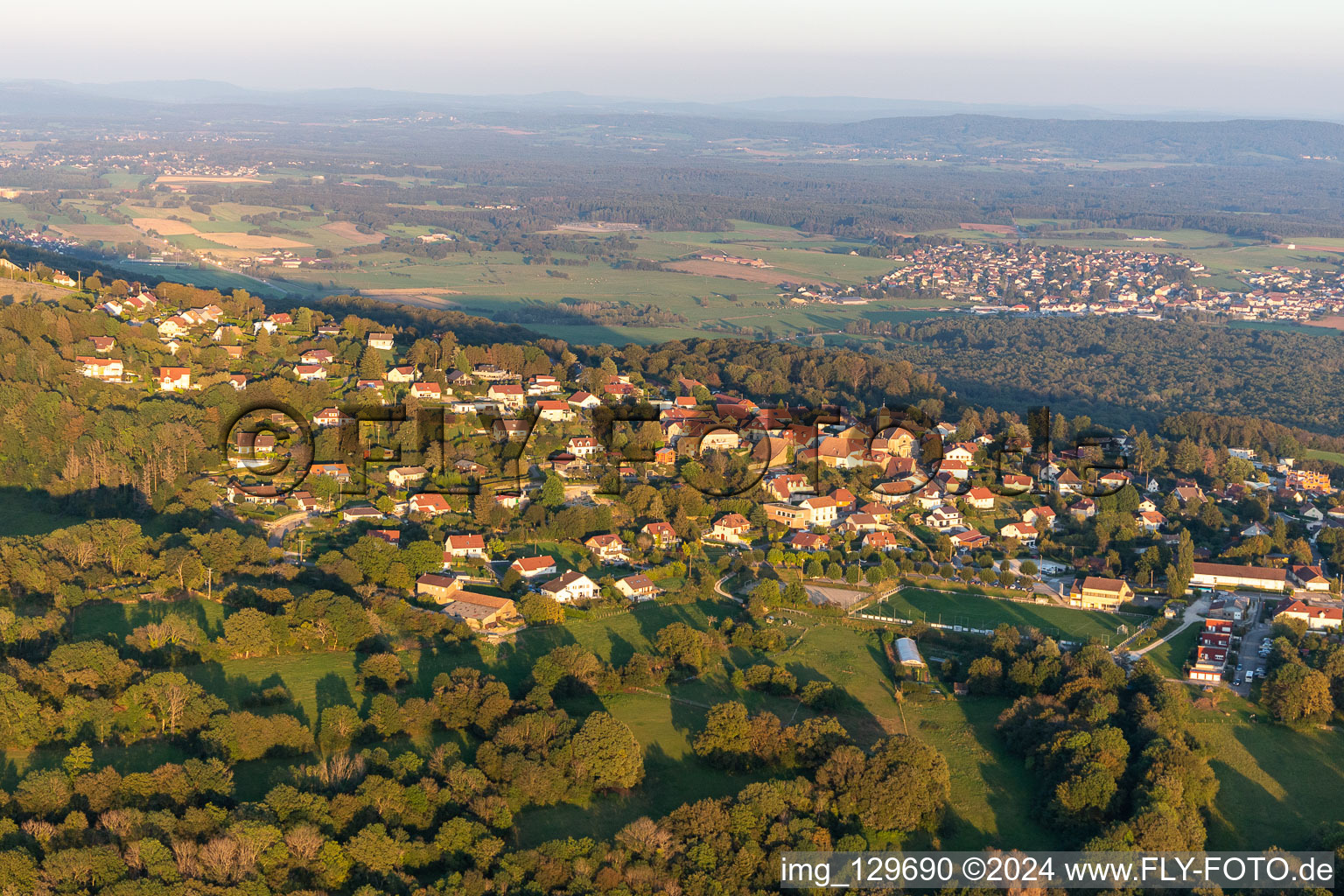 Vue aérienne de Morre dans le département Doubs, France