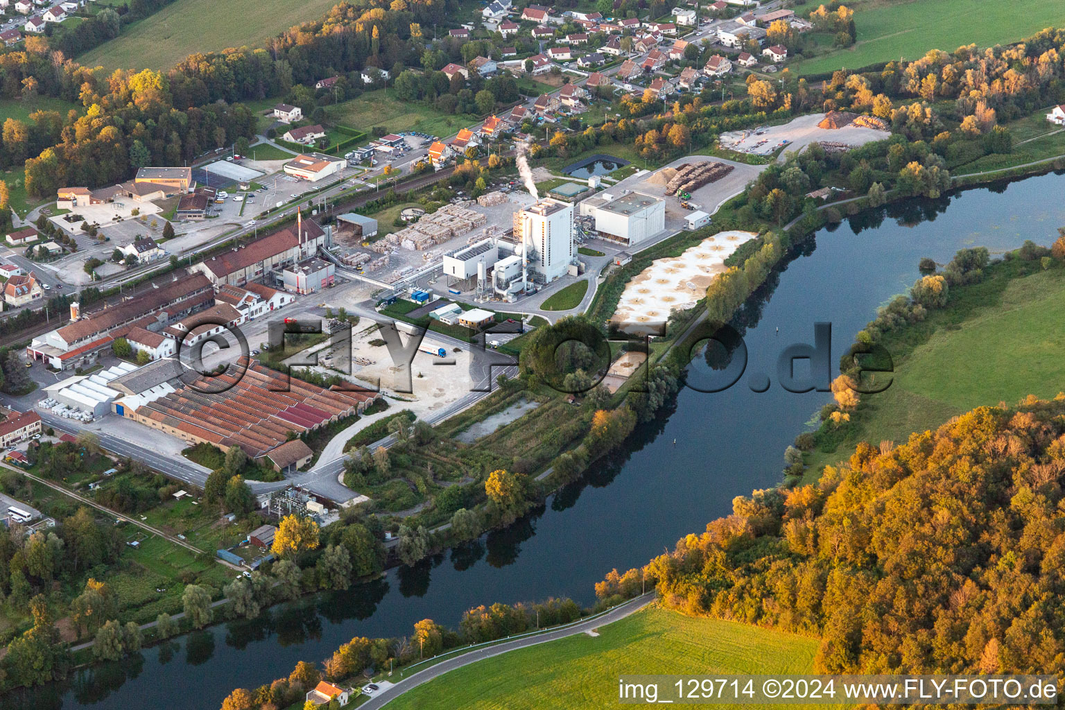 Vue aérienne de Papeterie Gemdoubs à Novillars dans le département Doubs, France