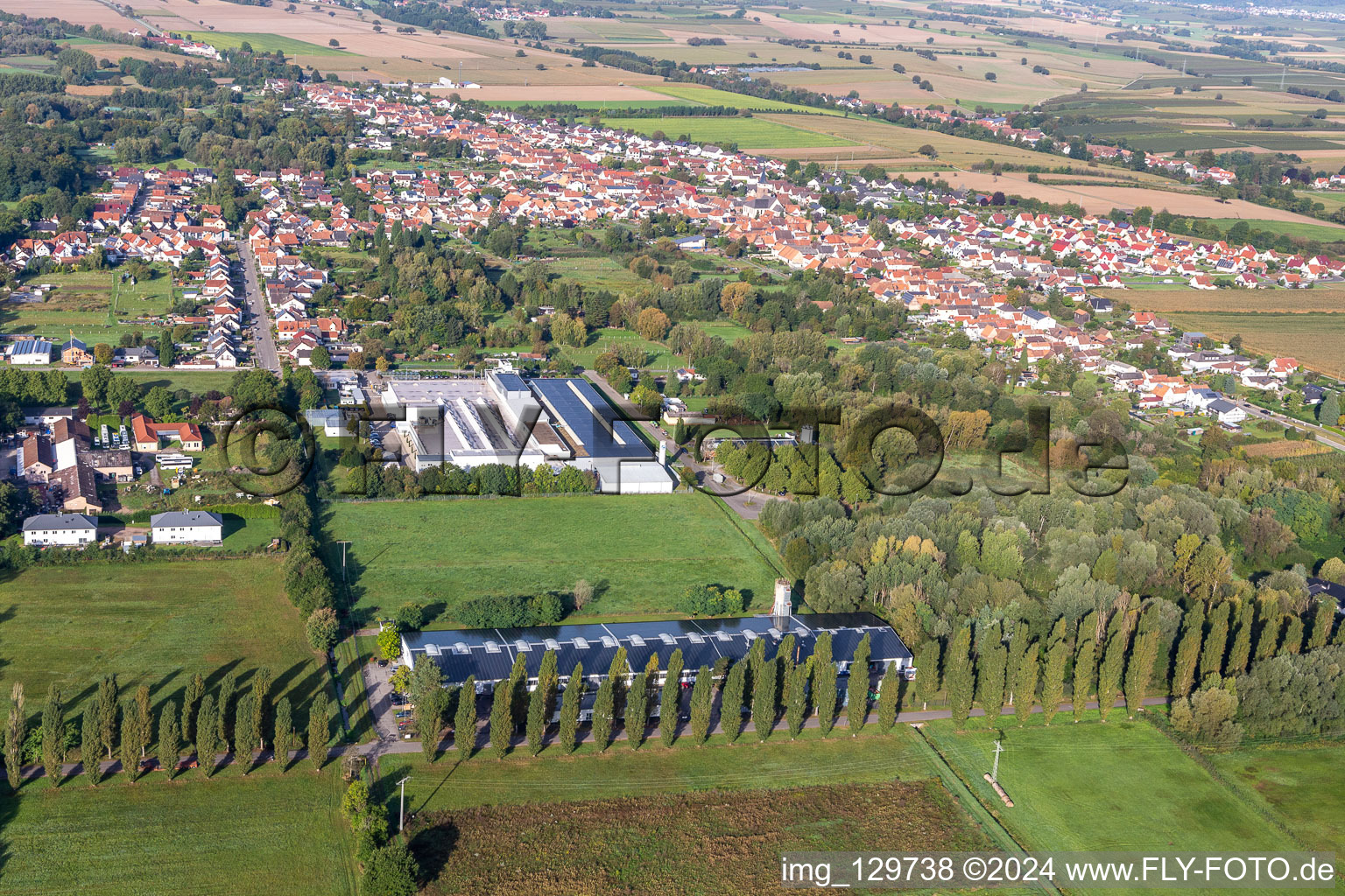 Vue d'oiseau de Webasto Mécatronique à le quartier Schaidt in Wörth am Rhein dans le département Rhénanie-Palatinat, Allemagne