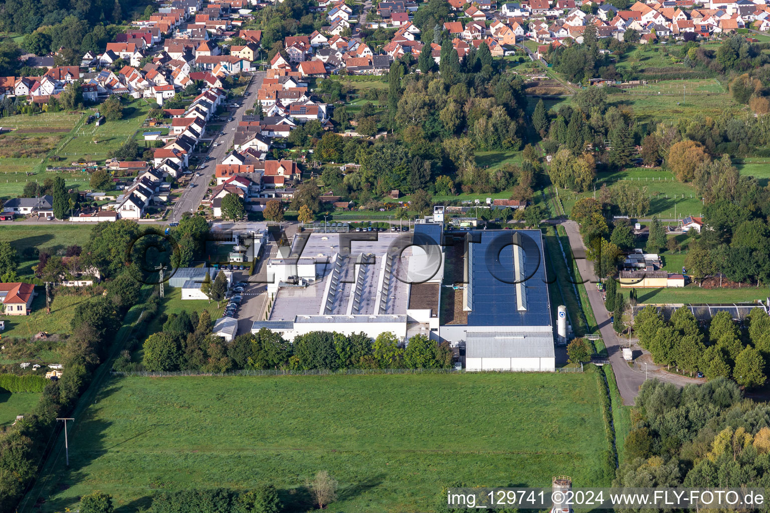 Enregistrement par drone de Webasto Mécatronique à le quartier Schaidt in Wörth am Rhein dans le département Rhénanie-Palatinat, Allemagne