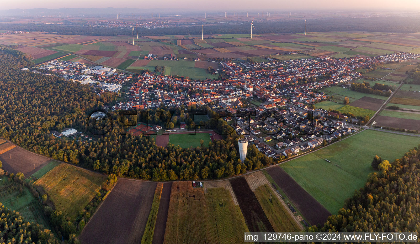 Photographie aérienne de Hatzenbühl dans le département Rhénanie-Palatinat, Allemagne