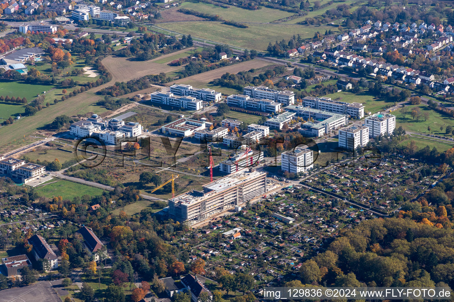 Vue aérienne de Parc technologique Karlsruhe à le quartier Innenstadt-Ost in Karlsruhe dans le département Bade-Wurtemberg, Allemagne