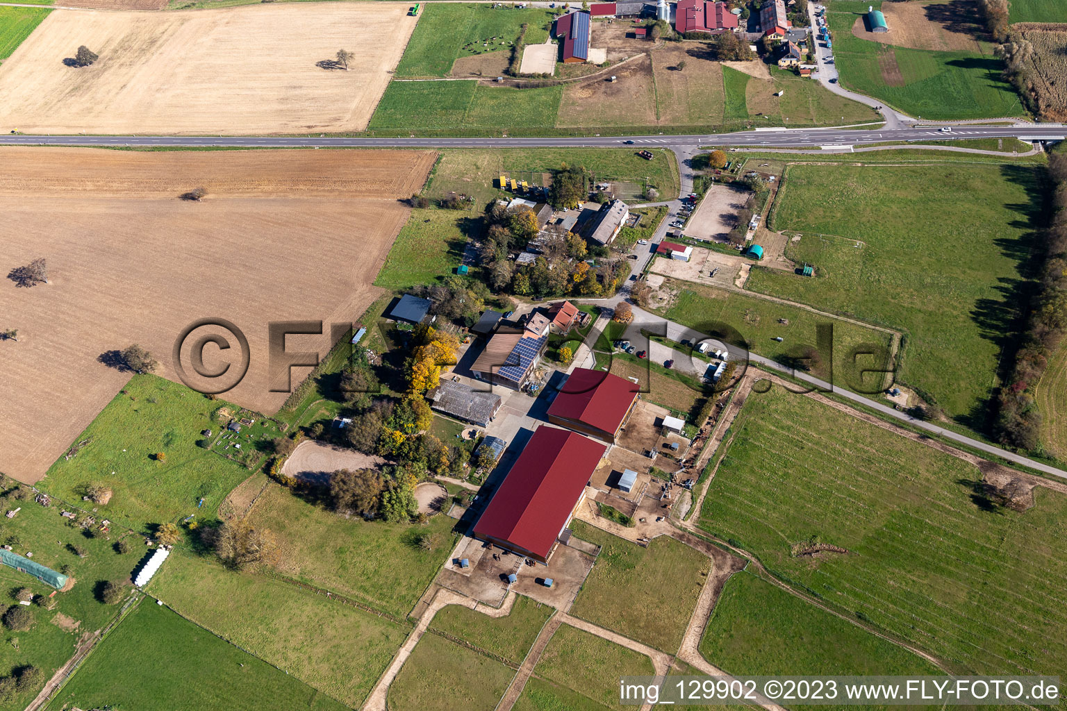 Vue aérienne de Martinshof-Karlsbad, salle de réunion à Steinig à le quartier Langensteinbach in Karlsbad dans le département Bade-Wurtemberg, Allemagne