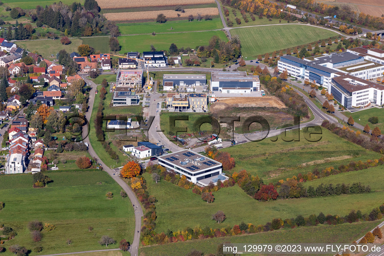 Vue aérienne de Instruments de physique (PI) GmbH & Co. KG à le quartier Palmbach in Karlsruhe dans le département Bade-Wurtemberg, Allemagne