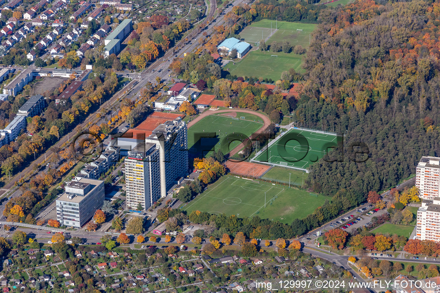 Vue aérienne de Au château de Rüppurr à le quartier Weiherfeld-Dammerstock in Karlsruhe dans le département Bade-Wurtemberg, Allemagne