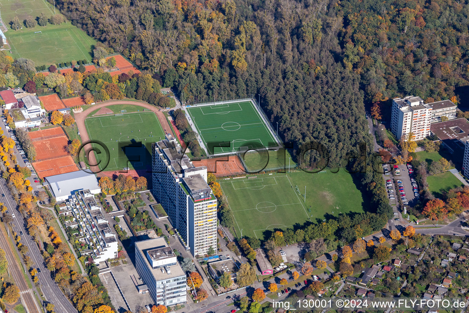 Vue aérienne de Au château de Rüppurr à le quartier Weiherfeld-Dammerstock in Karlsruhe dans le département Bade-Wurtemberg, Allemagne