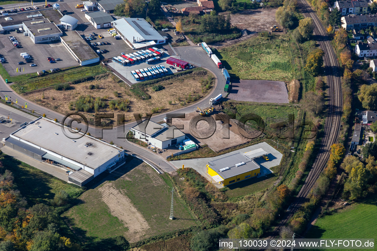 Vue aérienne de Centre de distribution postale et nouveau bâtiment de la police fédérale à Kandel dans le département Rhénanie-Palatinat, Allemagne