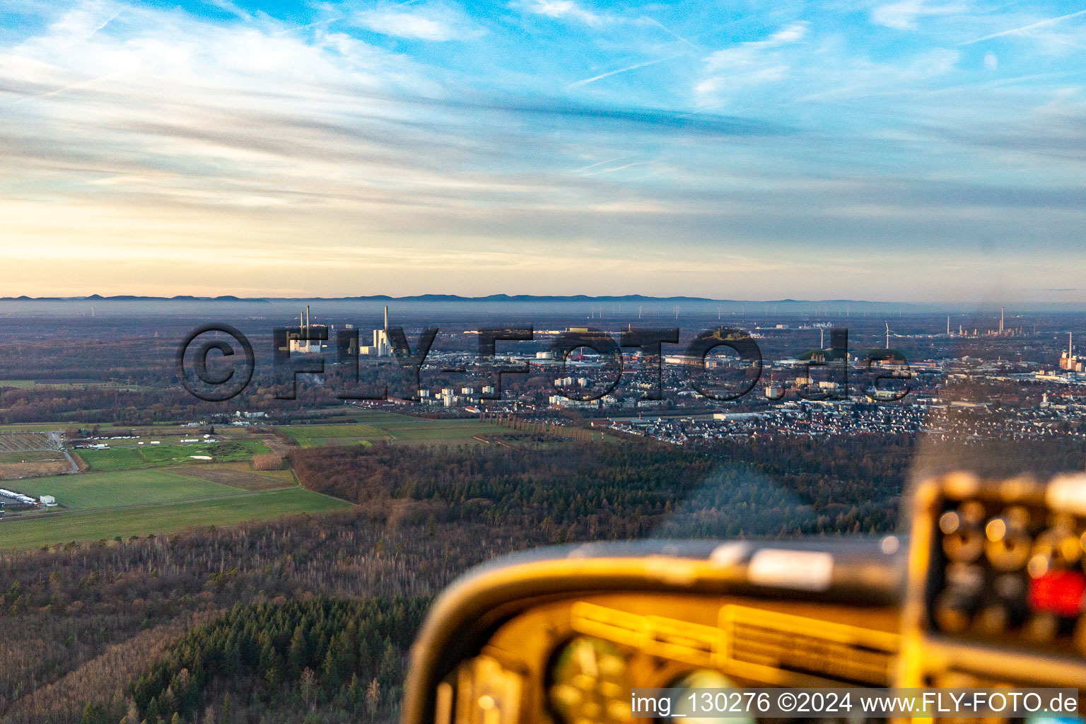 Vue oblique de Quartier Daxlanden in Karlsruhe dans le département Bade-Wurtemberg, Allemagne